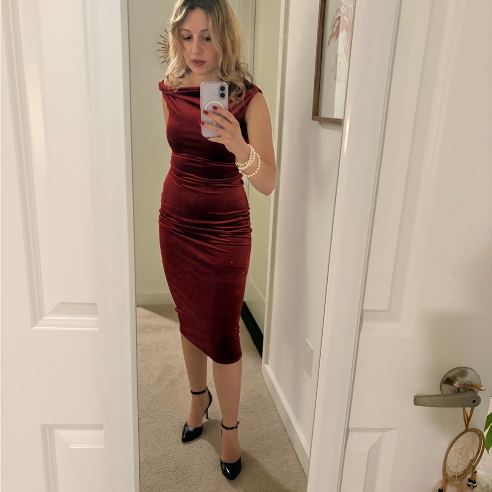 Francesca's Collections Burgundy Midi Dress